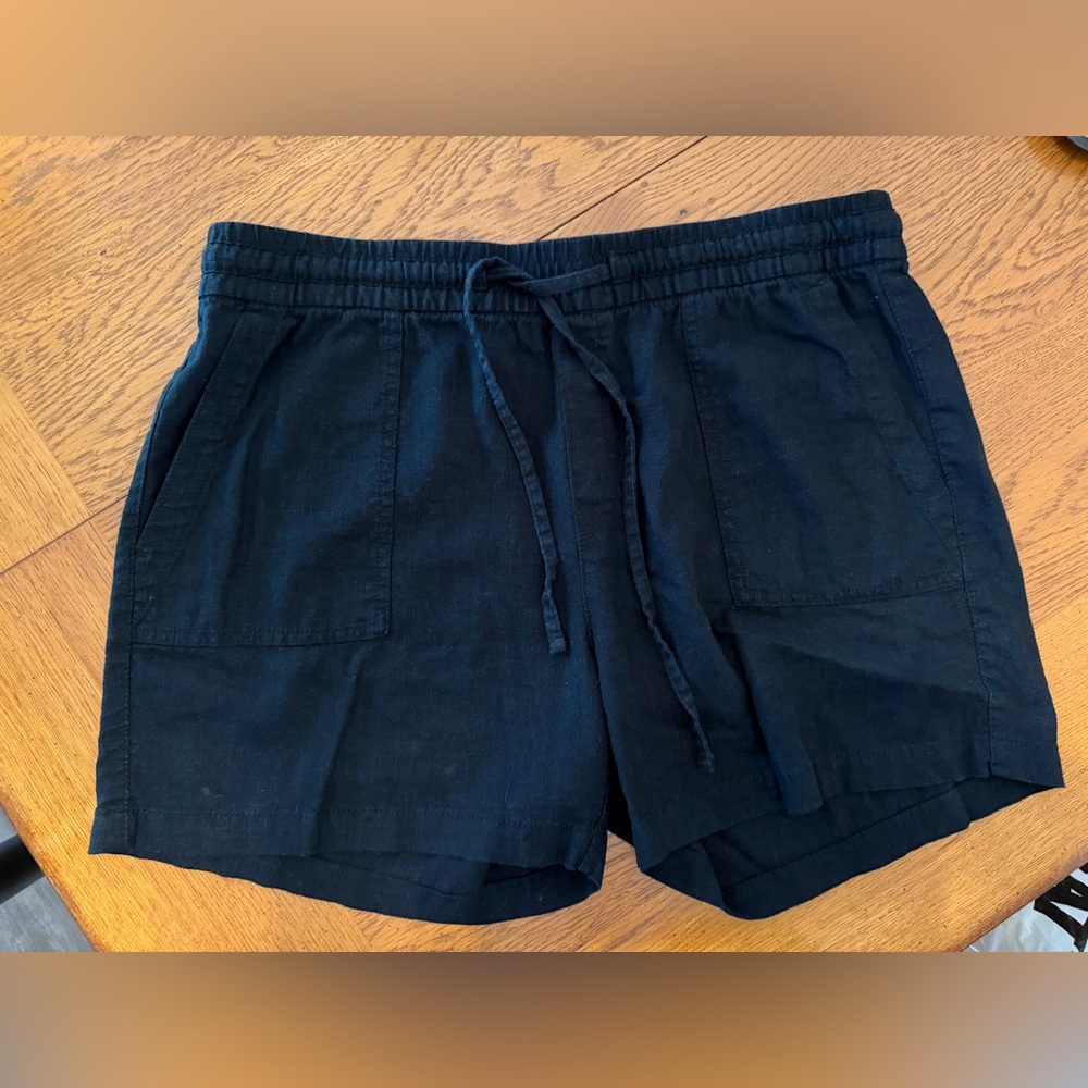 Old Navy Black Drawstring Casual Linen-Blend Shorts - L
